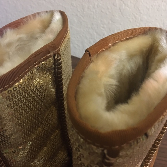 Classic Gold Sequin Australia UGG - Picture 4 of 11